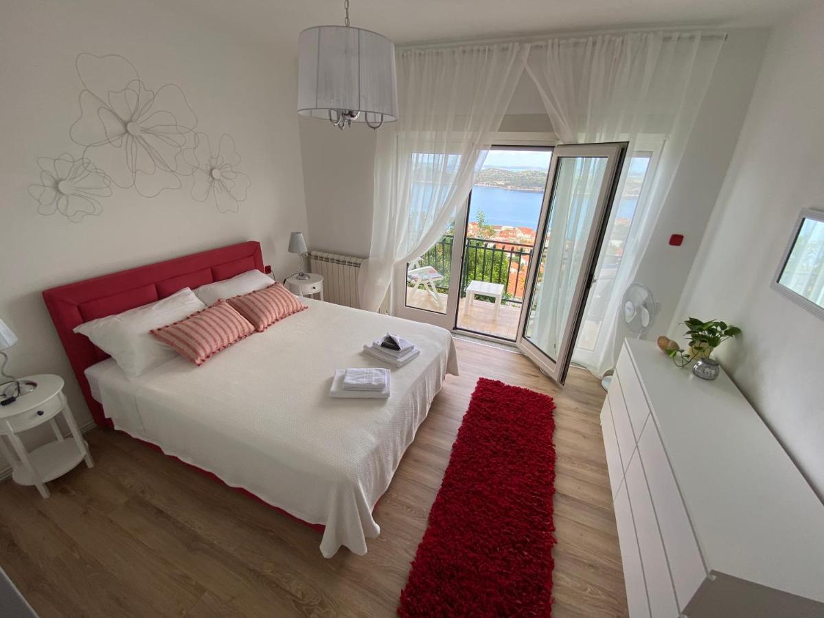Apartman Betty Шибеник Экстерьер фото